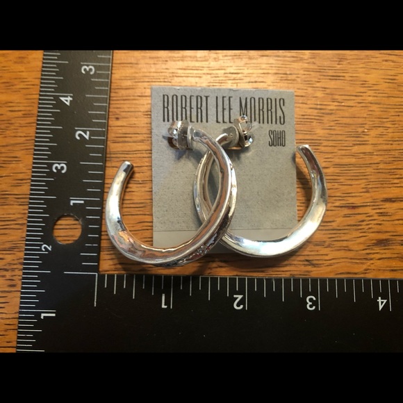 RLM SoHo Silver Cuff Earrings - Picture 4 of 4